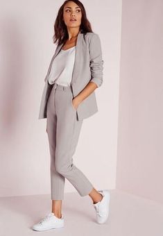 Formal juvenil Business Style Women, Áo Blu, Dress Code Casual, Work Outfit Office, Skirt Diy, Outfit Essentials