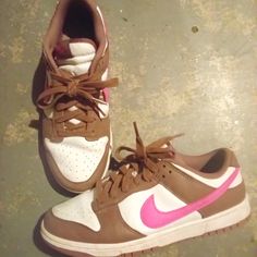 Very Cute And Is A Size 10 Used But Brand New Nike Dunks Shoes, Nike Shoes Pink, Dunks Shoes, Pink Nike Shoes, Pink Hair Dye, Shoe Ideas, Pink And Brown, Shoes Pink, Brown Sneakers