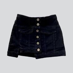 Elevate your wardrobe this summer with our vintage mid-waist buttoned denim skort! This 2023 Summer Collection piece showcases a stretchy denim fabric. bold distressed pattern. and stylish zipper & button closure ââ‚?making it the ultimate statement piece that blends contemporary fashion with nostalgic grunge. Why You'll Love It: Grunge Galore: Inspired by the iconic '90s grunge movement. these shorts exude an effortlessly cool attitude. Distinctive Distressed Pattern: Expertly crafted wear and Trendy Denim Skort With Built-in Shorts, High Rise Y2k Skort, Trendy Fitted Jean Shorts With Pockets, Mini Denim Skirt With Built-in Shorts, Trendy Short Denim Skirt With Built-in Shorts, Trendy Cutoff Denim Skirt With Built-in Shorts, Edgy High-waisted Denim Skort, Edgy Summer Denim Skirt With Pockets, Edgy Cotton Cutoff Mini Skirt