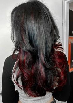 Red Hair Streaks, Black Red Hair, Hair Color Underneath, Red Hair Inspo, Peekaboo Hair, Wine Hair, Hair Color Streaks, Hair Streaks, Glamorous Hair