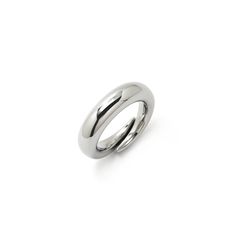 Sturdy dome design ring, extremely comfortable. Beautiful color like platinum. The smooth edges, makes this ring unique, will slide in your finger like water. ‣ View all Taormina Wedding Rings https://etsy.me/30YTMqB Metal: 316 stainless steel, hypoallergenic and tarnish free.  Metal finish options: polished, brushed. The wall thickness on the sides is approx 2mm, tapering up to 5mm. Width: 5mm * This Ring is Specifically crafted for you, Will ship in 1 to 2 weeks - Free Shipping (USA) - Note: Prior placing the order, We strongly suggest to have your ring finger sized by a professional jeweler, all error on selecting a size may incur in additional fees NEWS! An exclusive Special Orders Service is now available to make dreams a reality: a Taormina creation designed to order is produced exac Modern White Gold Dome Ring For Promise, Modern White Gold Dome Promise Ring, Modern Ring With Thick Band And Shiny Finish, Modern Rings With Shiny Finish And Thick Band, Modern Rings With Thick Band And Shiny Finish, Modern White Gold Open Dome Ring, Modern Silver Dome Ring For Wedding, Modern White Gold Dome Ring For Wedding, Modern Domed Wide Band Wedding Ring