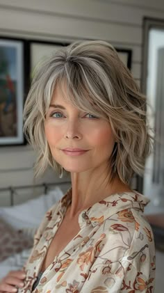 Messy Hairstyles Medium Hair, Hairstyles For Cowlicks Woman, Hair Styles With Bangs Over 50 Medium, Bangs For Older Women With Glasses, 90 Hairstyles, Bangs For Older Women, 90's Hairstyles, Women Over 50 With Bangs, Over 50 With Bangs