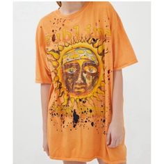 This Urban Outfitters X Sublime Distressed Holes Oversized Women Tee Tshirt In Size S/M Is Perfect For Casual Occasions. The Crew Neck And Short Sleeves Provide Comfort, While The Pullover Closure Makes It Easy To Wear. The Orange/Multicolor Cotton Material Is Machine Washable And Breathable, Making It Suitable For All Seasons. The Relaxed Fit And Casual Sleeve Type Add To The Comfortable And Laid-Back Style Of The T-Shirt. The Heavy Metal, Rock, Punk, Vintage, Music, Ska, Steampunk, Retro, And Cotton Tshirts For Women, Oversized Band Tshirt Dress, Hippie Inspired Shirts, Vintage Hippie Shirts, Cheap Oversized Graphic Tee, Cheap Retro T-shirt By Urban Outfitters, All Over Print Tshirt Women, Affordable Retro T-shirt By Urban Outfitters, Affordable Retro T-shirt From Urban Outfitters