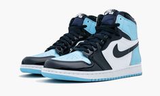 Jordan 1 Unc Patent, Jordan 1 Retro High Unc Patent, Nike Noir, Air Jordan Iv, Blue Chill, White Basketball Shoes, Dr Shoes, Jordan Shoes Girls, Womens Air Jordans