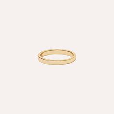 El nuevo anillo BASIC GOLD es bañado en oro de 18k , como su nombre lo dice es básico que puedes combinar con muchos otro anillos de nuestra colección . Es un anillo versátil y con personalidad que podrás usar con diferentes looks y conseguir distintos estilos. Material: Baño de oro 18 quilates, libre de níquel e hipoalergénico. Todas nuestras joyas incluyen un packaging especial : Caja mármol , Bolsa de terciopelo y tarjeta para agregar un mensaje personalizado. (Recuerda seleccionar la opción Alcohol En Gel, Price Labels, Packaging, Gold