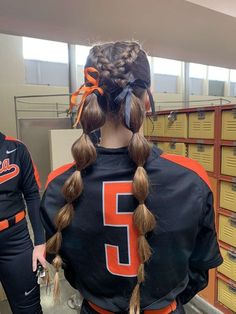 VOLLEYYBALL/ SPORTS/ HAIR/ SOFTBALL/ BUBBLE BRAIDS/ CUTE VOLLEYBALL HAIR / BASKETBALL HAIR/ SOCCER HAIR/ TENNIS HAIR/ SOFTBALL TOURNEMENT/ VOLLEYBALL TOURNEMENT HAIR Cute Sports Hairstyles, Tennis Hairstyles, Band Hairstyles, Softball Hair, Football Hair