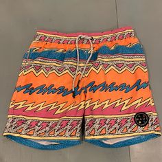 Brand New Retro Maui And Sons Size Small Board Shorts! Casual Shorts For Beach Season Festivals, Fitted Graphic Print Beach Bottoms, Fitted Graphic Print Bottoms For The Beach, Casual Beach Season Printed Shorts, Graphic Print Bottoms For Spring Vacation, Casual Multicolor Print Bottoms With Elastic Waistband, Summer Bottoms With Vibrant Patterned Print, Summer Festival Printed Bottoms, Casual Multicolor Bottoms With Graphic Print