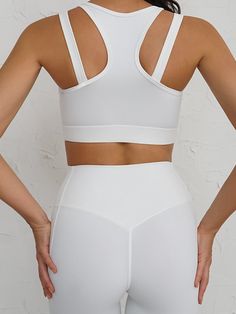 PRODUCT FEATURES: Fake Two Pieces. Cut out front Breathable.? quick-dry. moisture absorption. Wear-tested by our in-house team for the perfect fit. FABRICATION: 75% Nylon 25% Spandex Sweat-wicking technology that can remove moisture from your body BRA BODY LENGTH: S?- 32.5cm (12.8inch) M?- 33.5cm (13.2inch) L?- 34.5cm (13.6inch) Body Bra, Slip Shorts, Body Skirt, Sarong Skirt, Strapless Bandeau, Yoga Set, Tennis Skirt, Maxi Dresses Casual, Plus Size Swimwear