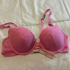 Brand New W/ Tags. Smoke/Animal Free Home! Spring Padded Push-up Bra, Spring Push-up Bra, Victoria's Secret Spring Push-up Bra, Spring Fitted Push-up Bra, Indian Women Painting, Lace Bra Set, Women Painting, Sleep Wear, Lace Slip Dress