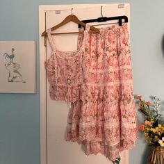 Loveshackfancy Luanne Tank And Zinnia Skirt Pink Painted Fence Print Both Size Small Top: Worn Once Length: 22” Pit To Pit: 16.5” Skirt: Nwt, Has Pockets Length: 31” - 36.5” Waist: 13.5” #Loveshackfancy E1 Pink Floral Print Skirt For Daywear, Painted Fence, Small Tops, Fence, Womens Skirt, My Style, Skirt, Green, Pink