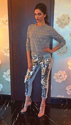 Deepika matched the pearl embellishments on her sweater with her disco jeans. Indian Angel, Dipika Padukone, Stylish Actresses, Deepika Padukone Style, Fashion Vocabulary, Fashion Tops Blouse, Beautiful Princess, Designer Party Wear Dresses, Dress Indian Style