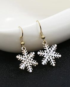 Elluis - Exquisite Pair of Christmas Rhinestone Bowknot Earrings White Dangle Crystal Earrings Gift, Elegant White Christmas Jewelry, Elegant White Jewelry For Christmas, White Jewelry For New Year Holiday, White Crystal Earrings As Gift, White Crystal Earrings For Gift, New Year Holiday White Jewelry, Elegant White Snowflake Earrings, Elegant White Christmas Earrings