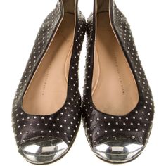 Questions? Leave A Comment Below! Zanotti Shoes, Giuseppe Zanotti Shoes, Studded Flats, Giuseppe Zanotti, Leave A Comment, Flat Shoes Women, Loafer Flats, Loafers, Size 6