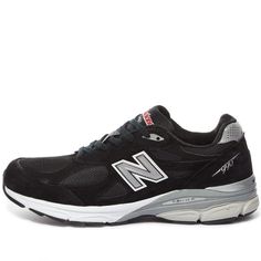 New Balance.reimagines its timeless 990 silhouette in a sleek black colourway, nodding to the sneaker’s ten-year anniversary. Renowned for its functionality, the uppers are crafted from mesh, then overlaid with plush hits of suede for a sporty-inspired look. Like always, it’s also fitted with an ECNAP cushioned sole unit that promises optimum comfort with every step, while the brand's iconic ‘N’ sits on the side wall for a signature finishing touch..Mesh Uppers.Suede Overlays.Rubber Outsole.Made Black New Balance Sneakers For Running Errands, Classic New Balance High-top Running Shoes, Classic Black Running Shoes For Jogging, Classic Black Running Shoes With Vibram Sole, Classic Black Running Shoes With Air Max Cushioning, Classic High-top Sneakers For Jogging, Classic Black Running Shoes With Air Cushioning, Black Lace-up Marathon Sneakers, Black Casual Sneakers For Marathon