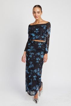 Floral mesh maxi skirt with great stretch and sheer mesh fabric over lining. Wear it with our matching Floral Mesh Top Recommended sizing 2-4 S, 6 M, 8-10 L Mesh Maxi Skirt, Sheer Maxi Skirt, Maxi Skirt Style, Sheer Maxi Dress, Effortless Fashion, Simple Top, Floral Maxi Skirt, Women's Bottoms, Floral Midi Skirt