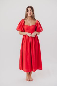 The Hamilton is everything you're looking for in a midi dress - charming, sophisticated, and absolutely flattering. It features premium quality details, like a sweetheart neckline and gorgeous balloon sleeves that can be worn on or off the shoulder. It's an unforgettable choice for every body type, and extra-comfy for expecting mamas! The best part? You can wear this beauty long after your sweet baby arrives! Available in multiple colorways. FIT: Runs true to size. Features a smocked back panel Curve Model, Balloon Sleeves, Sweetheart Neckline, Bump, Body Types, Smocking, Off The Shoulder, Premium Quality, Midi Dress