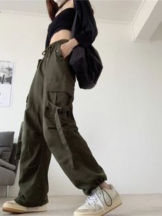 Dodobye Green Vintage Women Cargo Pants Y2k High Waist Drawstring Loose Lady Wide Leg Trousers Streetwear Female Joggers 2024SPECIFICATIONSBrand Name: DodobyeStyle: Safari StyleAge: 25-34Origin: Mainland US(Origin)CN: ZhejiangWaist Type: highDecoration: PocketsElasticity: Non StrechFabric Type: BroadclothPattern Type: SolidPant Style: Cargo PantsMaterial: POLYESTERFit Type: LOOSELength: full lengthSeason: All seasonPlace Of Origin: US(Origin) (mainland)Closure Type: DrawstringGender: WOMENModel White Cargo Pants, Crop Top Jacket, Trousers Women Wide Leg, Pants Y2k, Women Cargo Pants, 2 Piece Skirt Set, Casual Sweatpants, Style Cargo, Long Midi Dress