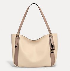 Coach Beige Shoulder Bag With Large Capacity, Coach Beige Shoulder Bag Large Capacity, Coach Beige Large Capacity Shoulder Bag, Coach Bag In Neutral Color For Everyday Use, Coach Everyday Neutral Bags, Coach Neutral Bag For Everyday Use, Cream Coach Bags For Office, Versatile Coach Tote Bag, Modern Beige Coach Shoulder Bag