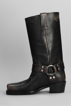 Roxy Boot texan Ankle boots in black leather, almond toe, pull tab on backside, iconic ring detail, 40 mm heel, leather sole, 100% leather, Made in ItalyGender: WomenMaterial: LEATHERColor: BlackMade in: FRProduct ID: 402699_PX662XLTHB*Import tax/duty will be calculated at checkout (If applicable) Roxy Boots, Alice Dellal, Chelsea Boots Men Outfit, Boots Men Outfit, Chloe Purses, Rodeo Fashion, Zegna Shoes, Paris Texas, Italian Shoes