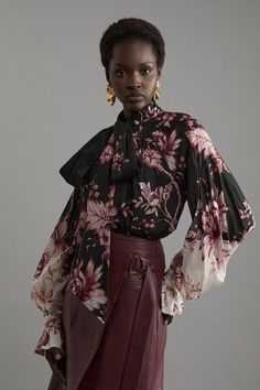 Step Out In Confidence In Our Long Sleeve Blouse, Which Is Made With Slinky Silk, And Features A Slouchy Fit And Long, Balloon Style Sleeves. The Bold, Floral Print Adds A Feminine Touch Ideal For Any Occasion, And The Bow Elevates It Even Further. This Top Can Easily Be Paired With Tailored Trousers And Heels For A Day To Night Look. Silk Cotton Border Print Floral Woven Blouse High Quality, Smooth Silk Fabric Comfortable, Relaxed Silhouette Vibrant Floral Print Long Balloon Sleeves Bow Accent Petite Work Outfits, Petite Wedding Guest Dresses, Plus Size Workwear, Bold Floral Print, Tall Dresses, Outfits Petite, Petite Coat, Fall Outfits For Work, Border Print