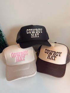 Country Style Baseball Cap For Western-themed Events, Country Style Baseball Cap For Western Events, Fun Embroidered Snapback Hats, Trendy Brimmed Hat With Embroidered Logo, Trendy Embroidered Cap, Trendy Embroidered Trucker Hat, Casual Snapback Hat For Western-themed Events, Fun Snapback Hat For Country Events, Trendy Baseball Cap For Country Events