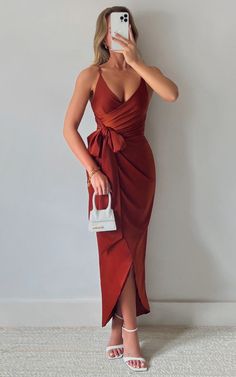 How Will I Know Dress in Copper | Showpo USA Cocktail Dress Vegas, Teal Fall Dress, Rust Colored Wedding Guest Dress, 15 Guest Dresses, Copper Midi Dress, Wedding Guest Dress Burnt Orange, Terracotta Wedding Dress Guest, November Wedding Guest Dress Formal, Formal Quinceanera Guest