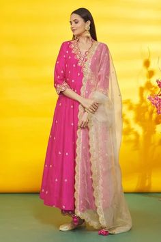 Shop for Surbhi shah Pink Pure Spun Silk Gota And Pearl Embroidered Angarkha Set for Women Online at Aza Fashions Angarkha Kurta, Scalloped Fabric, V Neck Kurta, Pearl Embroidery, Kurta Set For Women, A Line Kurta, Pattern Embroidery, Organza Dupatta, Silk Dupatta