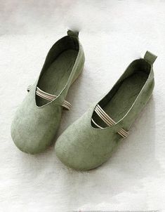 Women's Suede Retro Flat Shoes Green — Obiono Obiono Shoes, Flats Shoes Comfortable, Shoe Making, Green Flats, Shoes Green, Retro Shoes, Retro Jewelry, Green Beige, Comfortable Flats