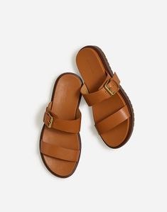 Leather Industry, Madewell Shoes, Leather Slide Sandals, Cute Sandals, Leather Slides, Comfortable Sandals, Street Style Outfit, Sandals Summer, Bag Straps