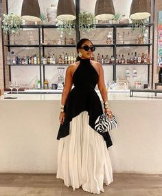 Black Woman Elegant Outfit, Classy European Outfits Summer, Formal Outfits For Women Dress, Birthday Dinner Outfits Black Women, Black And White Outfits Black Women, Bridal Brunch Outfit Guest, Formal Dinner Outfit, Chic Dinner Outfit, Holiday Party Outfit Work