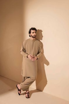 Casual Long-sleeved Lawn Suit For Work, Casual Long Sleeve Lawn Suit For Work, Nishat Linen, Eid Al Fitr, Shalwar Kameez, Suit Fabric, Pakistani Outfits, London Uk, Photography