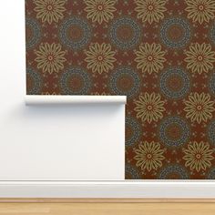 an image of a wallpaper with flowers on it in brown and gold colors that is part of a room