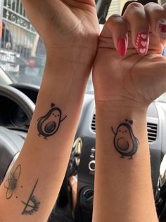 #TattooArt #InkLife #BodyArt #TattooInspiration #InkedUp #TattooLove #TattooedWomen #TattooedMen #InkCommunity #TattooStories Avocado Matching Tattoos, Aguacate Tattoo, Foodie Tattoo, Tattoo Friends, Avocado Tattoo, Wife Tattoo, Small Girly Tattoos, Tattoos To Cover Scars