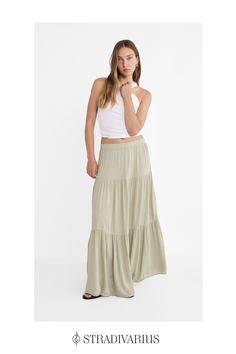 Flowing midi skirt with an elastic waistband and matching lining. Available in several colours. Styl Boho, Boho Stil, Women Skirts Midi, Dark Green, Maxi Skirt, Midi Skirt, Womens Skirt, Clothes For Women, Green