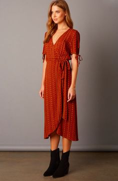 Burgundy Midi Dress, Dress Rayon, Burnt Orange Dress, Sore Eyes, Boho Boutique, Surplice Neckline, Print Midi Dress, Pretty Clothes, Dress Midi