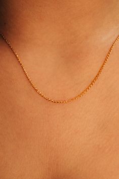 This vintage inspired Wheat Chain is the perfect touch of gold and looks great with pendants! Choose from 16" or 18" | Each necklace comes with a lobster clasp and 2" extender to customize your fit! Available only in 14K Gold Fill. It measures just over 1mm in thickness. This beautiful necklace is so simple and elegant - you'll never want to take it off! Every piece is organic and unique — no two Hannah Naomi pieces are exactly alike.Hand-crafted to order in our Portland, OR studio. Classic 14k Gold Filled Chain Necklace Gift, Classic Rose Gold Chain Necklace With Delicate Chain, Classic 14k Gold Cable Chain Necklace, Classic Delicate Rose Gold Chain Necklace, Classic Rose Gold Delicate Chain Necklace, Classic 14k Gold Charm Necklace With Cable Chain, Gold Charm Necklace With Cable Chain In 14k Gold, Gold Link Charm Necklace With Rolo Chain, Gold 14k Cable Chain Charm Necklaces