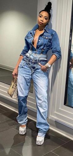 Denim Street Style, Looks Jeans, Sassy Outfit, Denim Outfits, Denim Inspiration, Jeans Outfits, Denim Wear, Denim Trends