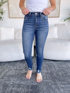 The Alicia Jeans from KanCan are a must have for all year round! Made from a stretchy fabric, these jeans offer a flattering high rise fit and a sleek skinny leg design. Perfect for any occasion, these jeans will give you an effortlessly stylish look. Casual Mom Style, Kancan Jeans, Leg Design, Mom Style, Stretchy Fabric, Denim Pants, Must Haves, High Rise, Sleek