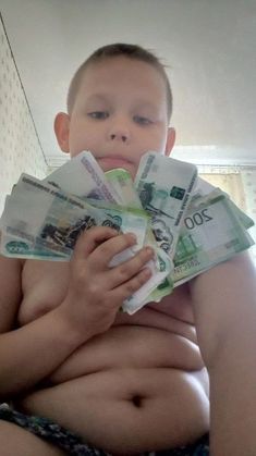 Чел A Man, Money