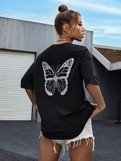 Black Tshirt Print Ideas, Trendy Tees For Women, Back Print Tshirt Aesthetic, Butterfly T Shirt Design, Printed T Shirts Ideas Women, Aesthetic Prints For Tshirts, Aesthetic Tshirt Print, Butterfly Merch, Butterfly Tshirt Design