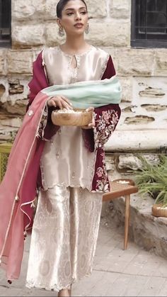 Sania Maskatiya, Organza Suits, Indian Dresses Traditional, Traditional Indian Outfits