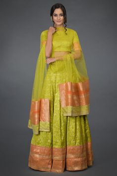 Haldi Ceremony Outfit For Sister, Lehenga Outfit, Lehenga Designs Latest, Designer Dress For Men, Haldi Ceremony Outfit, Haldi Dress, Women Talking