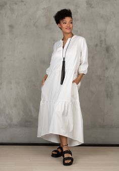 The White Oversize Dress is our favorite weekender. this Plus size maxi dress featuring an oversized relaxed fit, two side pockets and 7/8 sleeves. The womens long sleeve shirt dress is made from cotton, that is versatile for any occasion! This Oversized shirt dress women is designed to be comfortable and not troublesome to wear. After wearing this midi dress with long sleeves, you will love it even more. This Oversized shirt dress is designed to flatter every body type and fit numerous occasion Boho Dress Plus Size, Plus Size Kaftan, Casual Cotton Dress, White Summer Shirt, Oversize Dress, Cotton Tunic Dress, Women Cotton Dress, Long Sleeve Boho Dress, Black Cotton Dresses