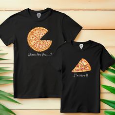 🎉 Get ready to double the laughs and double the style with our hilarious Couple's T-shirts! 🎉 🤣 Spice up your wardrobe and your relationship with our side-splitting tees, guaranteed to turn heads and tickle funny bones wherever you go! 🤣 👫 Made from super-soft, high-quality fabric, our T-shirts are as comfortable as they are amusing, ensuring you and your partner can rock your humor in style. 👫 😂 With witty and whimsical designs that complement each other perfectly, our Couple's T-shirts Pizza Couples, Funny Pizza, Pizza Shirt, Funny Bones, Pizza Funny, Husband Valentine, Couples Sweatshirts, Matching Couple Shirts, Couple Shirt