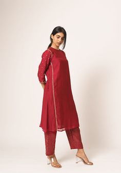 Red Churidar Designs, Chanderi Kurta Designs, Kurtis Ideas, A Line Kurti Designs, Khadi Kurta, A Line Kurti, Choli Dress