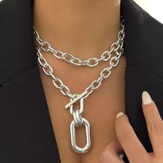 Metal Thick Chains Big Elliptical Pendant Necklace for Women Trendy Charms Ladies Collar On Neck Disposable Mascara Wands, Thick Necklace, Thick Chain Necklace, Layered Choker Necklace, Layered Chain Necklace, Stacked Necklaces, Multi Layer Necklace, Punk Style, Layered Necklace