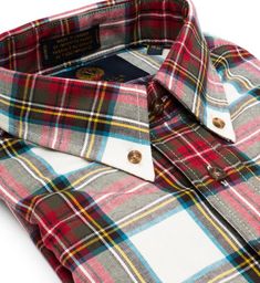 Classic Plaid Shirt With Buttons, Fitted Plaid Flannel Shirt With Spread Collar, Classic Plaid Shirt With Placket, Fitted Plaid Flannel Shirt With Button Closure, Classic Fitted Flannel Shirt With Button Closure, Classic Fitted Collared Flannel Shirt, Classic Cotton Flannel Shirt, Classic Plaid Shirt With Button Cuffs, Classic Plaid Flannel Shirt With Button Cuffs