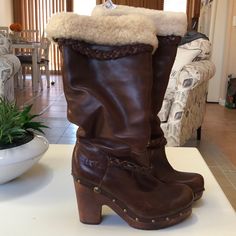 Brown Leather Fur Lined ( Clean Like New) Boots Pull On Heel Boots Boot Pulls, New Boots, High Top Boots, Shoe Inspo, Fall Fits, Heel Boots, Womens Uggs, Shoes Fashion, Ugg Shoes