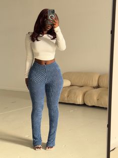 Silhouette Turtle, Textured Pants, Cute Swag Outfits, Black Women Fashion, Baddie Outfits Casual, Cute Simple Outfits, Fall Fashion Outfits