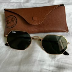 Ray Ban Sunglasses Brand New With Tags Brown Ray Bans, Gold Rayban Sunglasses, Everyday Gold Sunglasses With Uva Protection, Formal Aviator Sunglasses With Mirrored Glass Lenses, Formal Sunglasses With Mirrored Glass Lenses, Formal Sunglasses With Mirrored Lenses, Elegant Gold Sunglasses For Outdoor, Formal Sunglasses With Gradient Lenses And Adjustable Fit, Rayban Sunglasses For Women